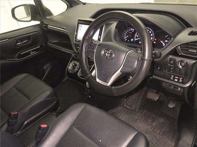 TOYOTA Esquire, 2018 год., лот 7166 - фото 3