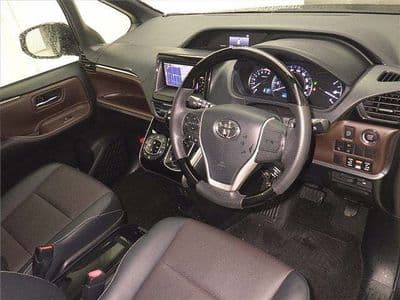 TOYOTA Esquire, 2016 год., лот 5141 - фото 3