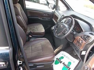 TOYOTA Esquire, 2017 год., лот 90052 - фото 3