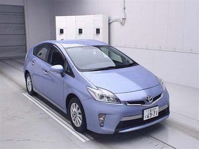 TOYOTA Prius Phv, 2015 год., лот 5555