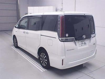 TOYOTA Esquire, 2018 год., лот 5794 - фото 2