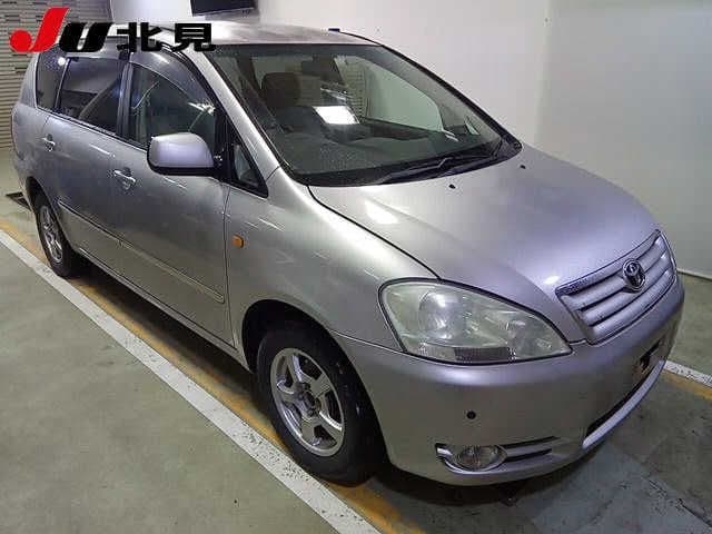 TOYOTA Ipsum, 2001 год., лот 6001