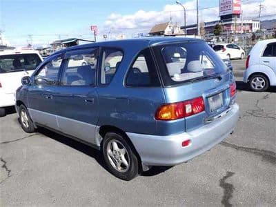 TOYOTA Ipsum, 1999 год., лот 6007 - фото 2