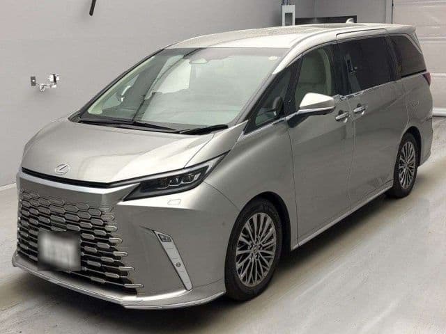 LEXUS Lm, 2025 год., лот 10016