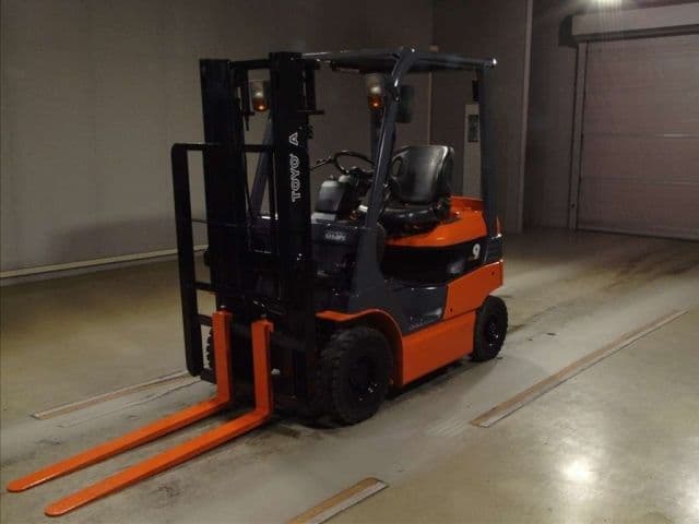 TOYOTA Forklift, 2013 год., лот 8002