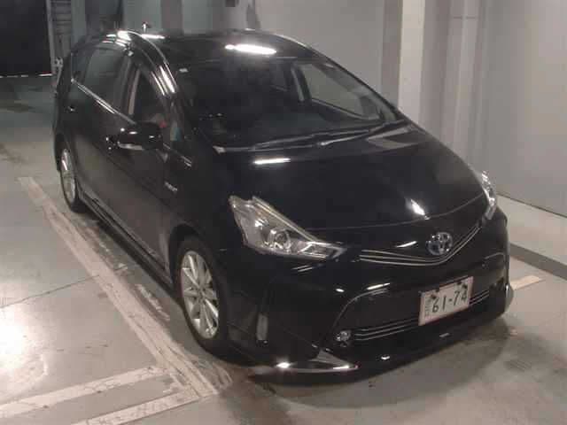 TOYOTA Prius Alpha, 2015 год., лот 8060
