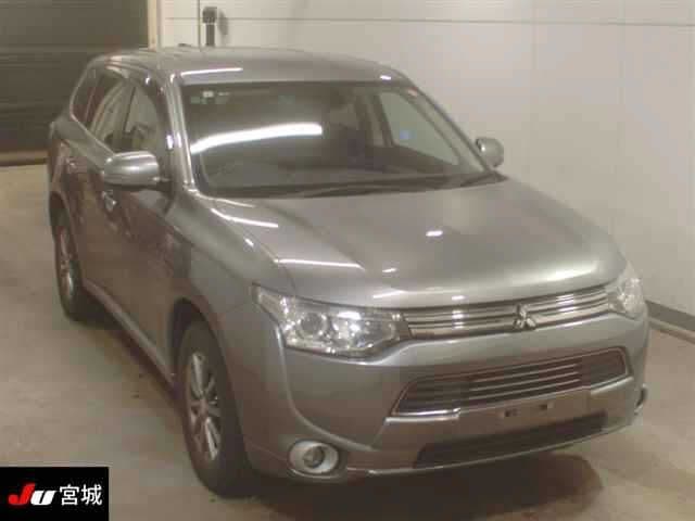 MITSUBISHI Outlander Phev, 2014 год., лот 709