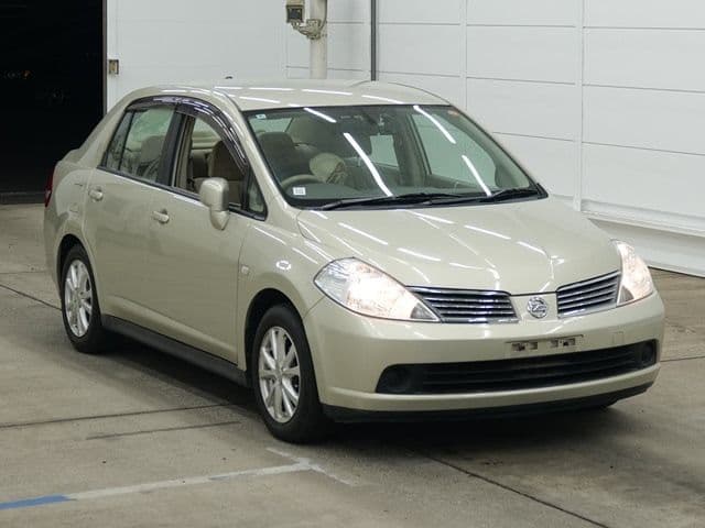 NISSAN Tiida Latio, 2006 год., лот 2951
