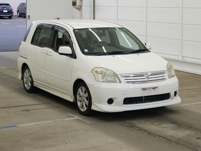 TOYOTA Raum, 2005 год., лот 2255