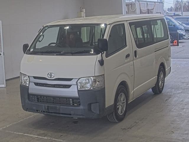 TOYOTA Hiace VAN, 2014 год., лот 20369