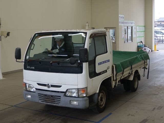NISSAN Truck, 2003 год., лот 1192