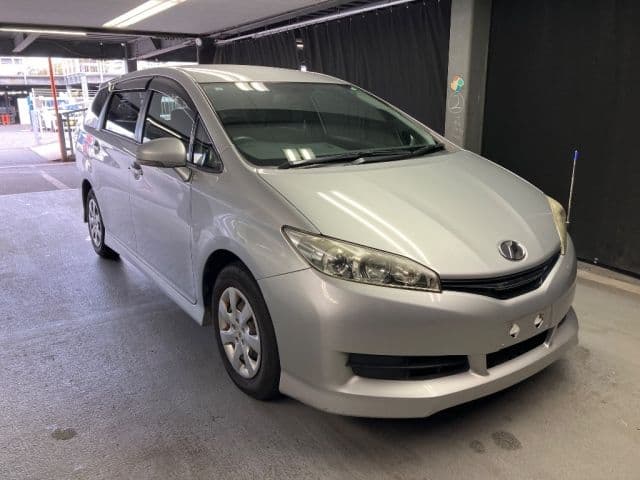TOYOTA Wish, 2013 год., лот 1172