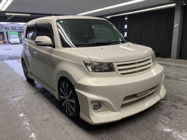 TOYOTA Bb, 2010 год., лот 1072