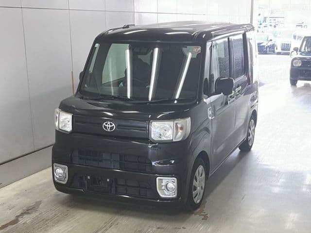 TOYOTA Pixis Mega, 2018 год., лот 31
