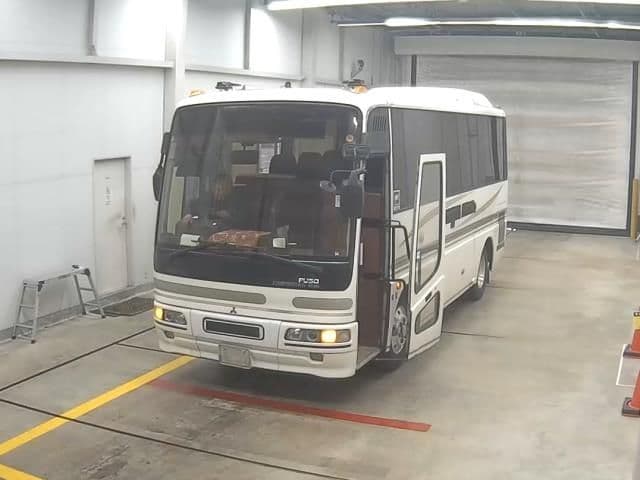 MITSUBISHI Fuso Bus, 1998 год., лот 1048