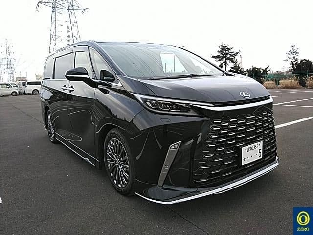 LEXUS Lm, 2025 год., лот 11