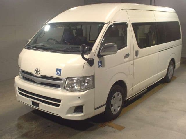 TOYOTA Regius Ace Commuter, 2013 год., лот 8015