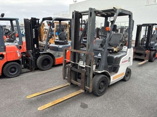 NISSAN Forklift, 2010 год., лот 8024